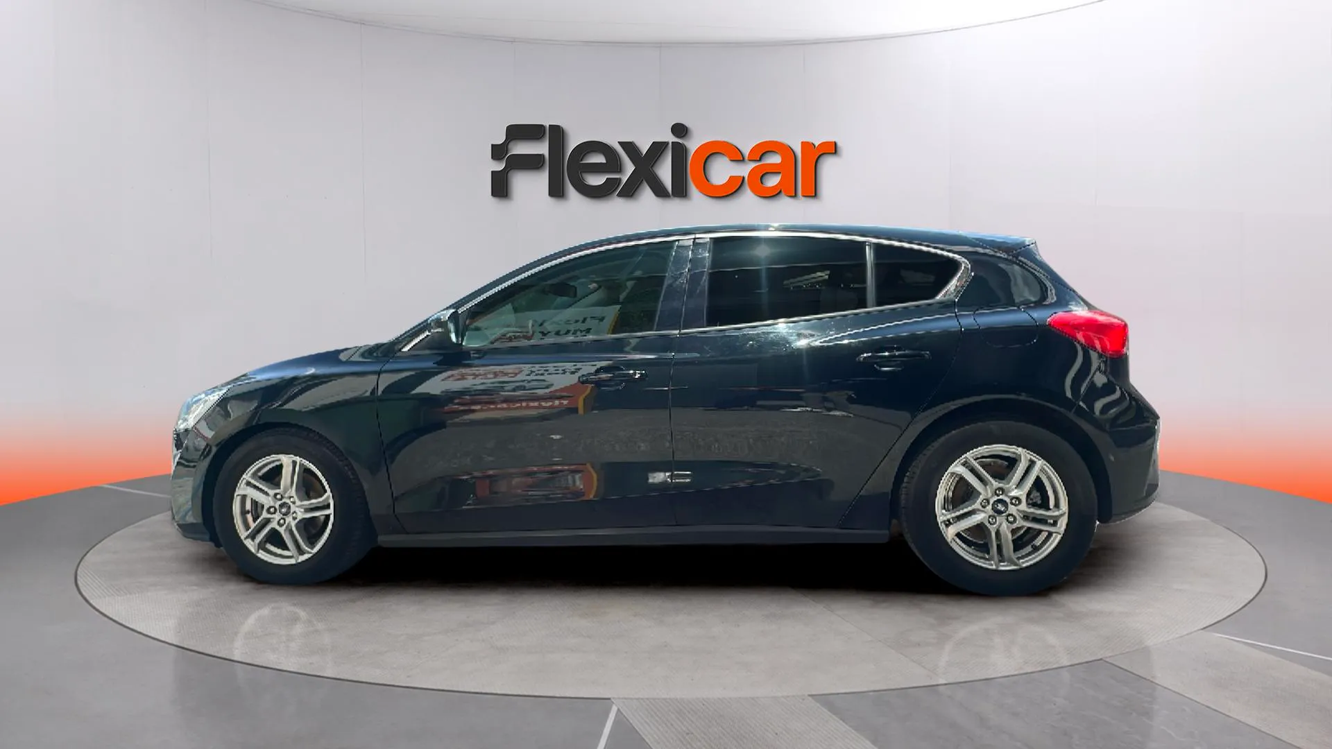 Ford Focus 1.0 EcoBoost Active - foto 5