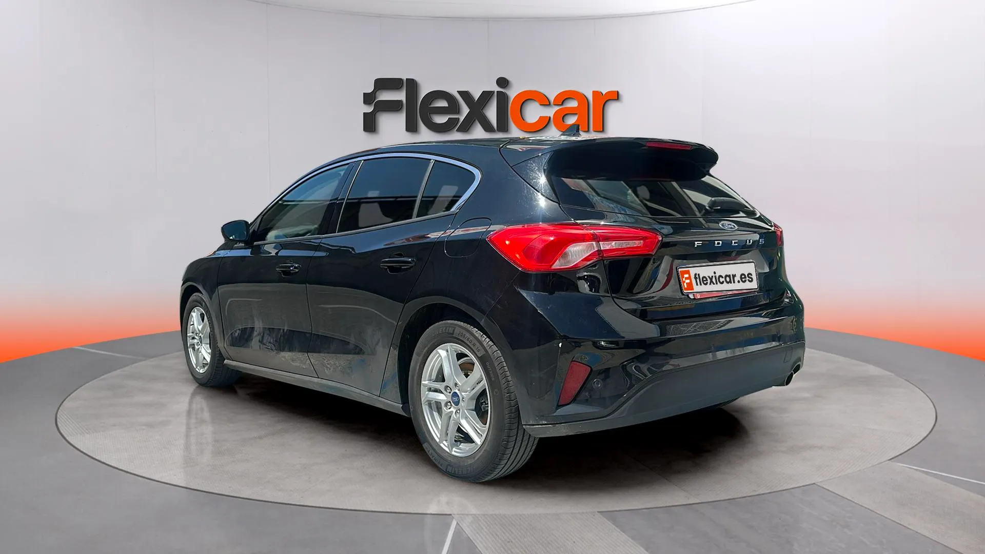 Ford Focus 1.0 EcoBoost Active - foto 8