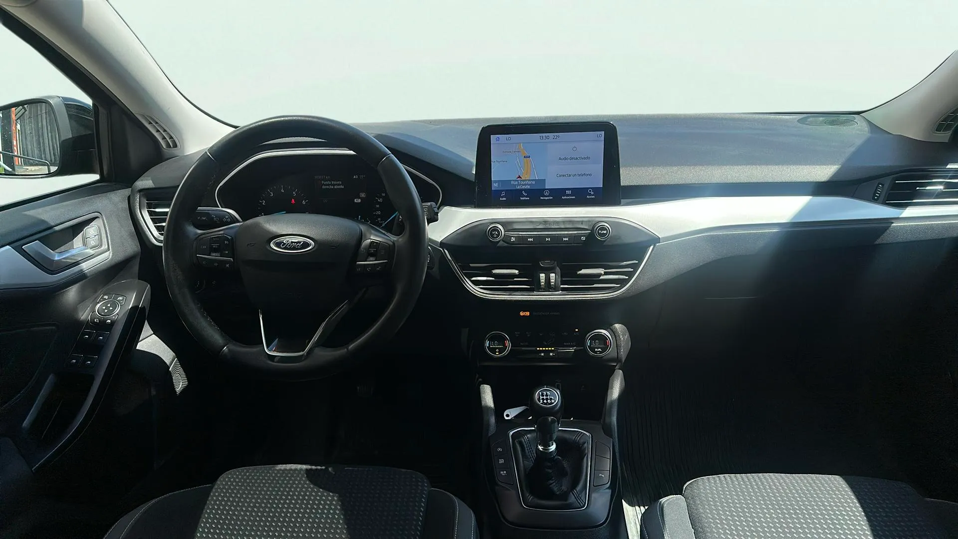 Ford Focus 1.0 EcoBoost Active - foto 11