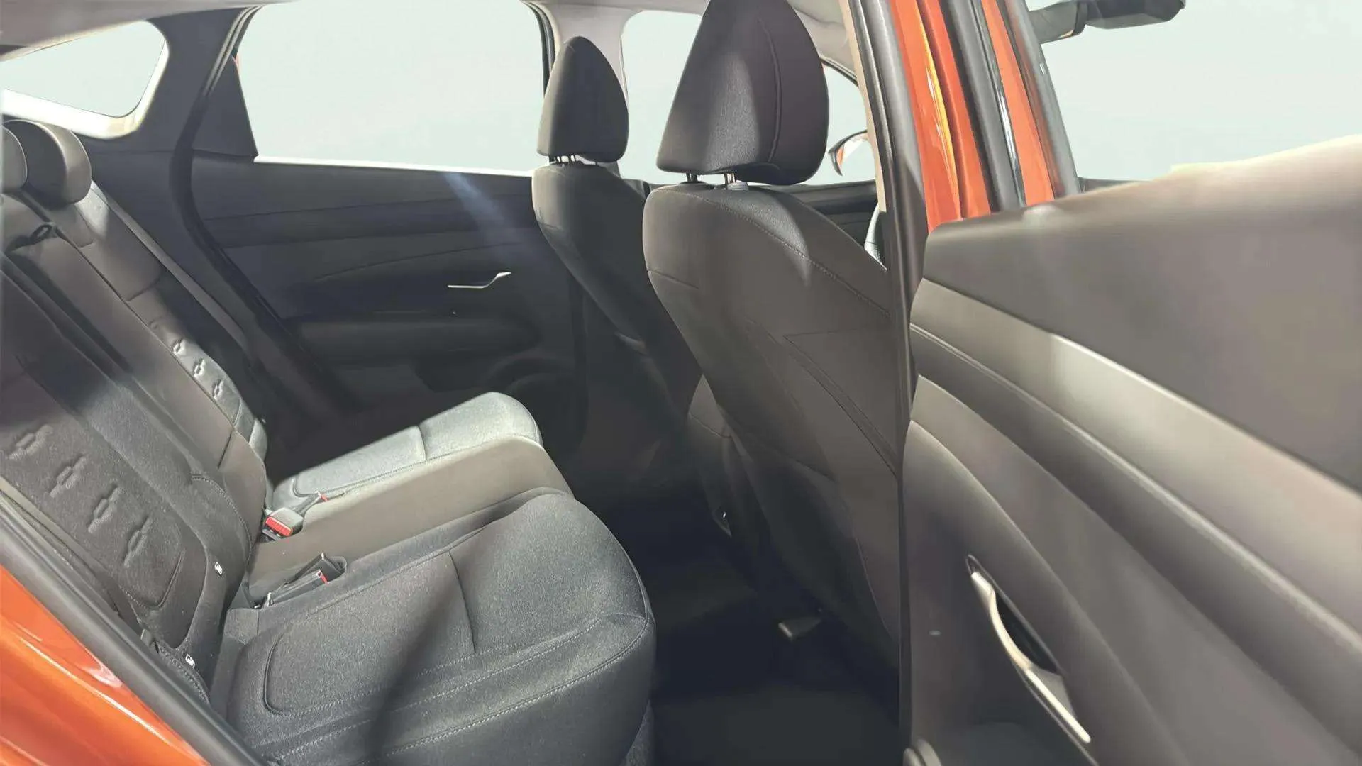 Hyundai Tucson 1.6T 48V Klass - foto 24