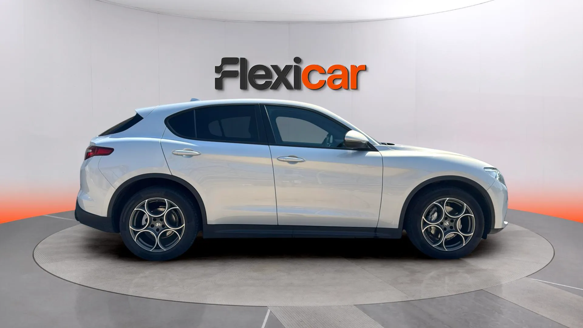 Alfa Romeo Stelvio 2.2 Diesel Sprint AWD - foto 2