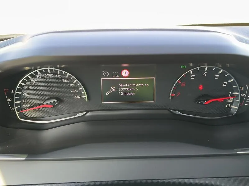 Peugeot 2008 Allure BlueHDi - foto 21
