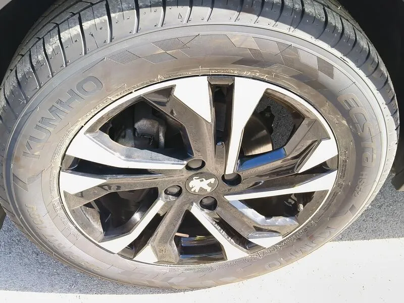 Peugeot 2008 Allure BlueHDi - foto 42