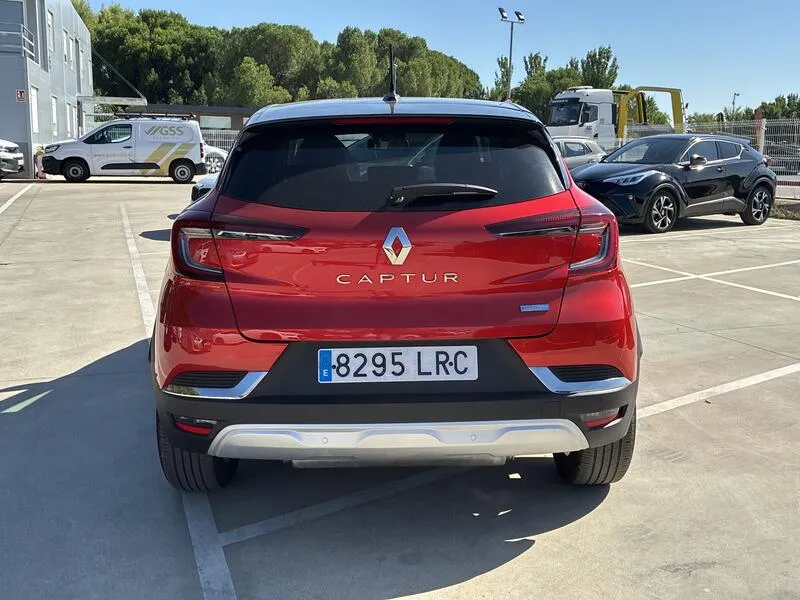 Renault Captur Zen E-Tech - foto 5