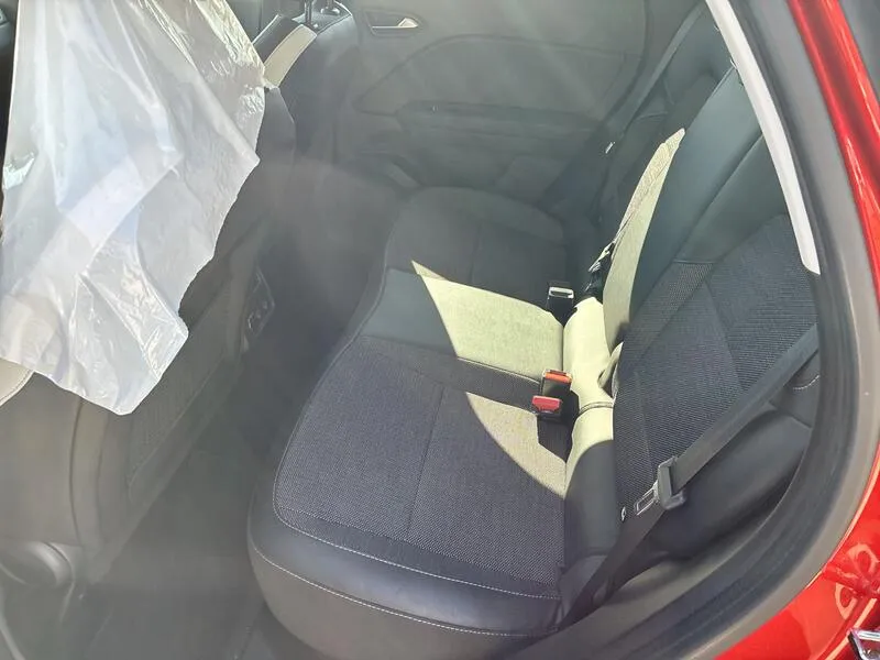 Renault Captur Zen E-Tech - foto 16
