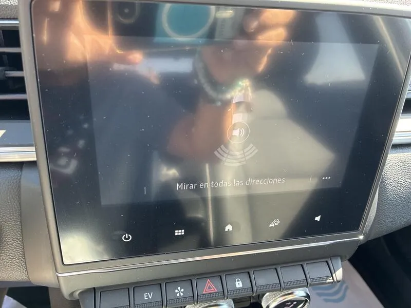 Renault Captur Zen E-Tech - foto 33