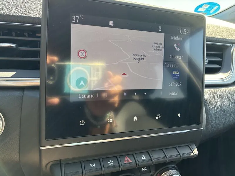 Renault Captur Zen E-Tech - foto 29