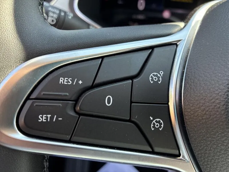 Renault Captur Zen E-Tech - foto 26