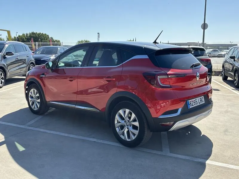 Renault Captur Zen E-Tech - foto 4