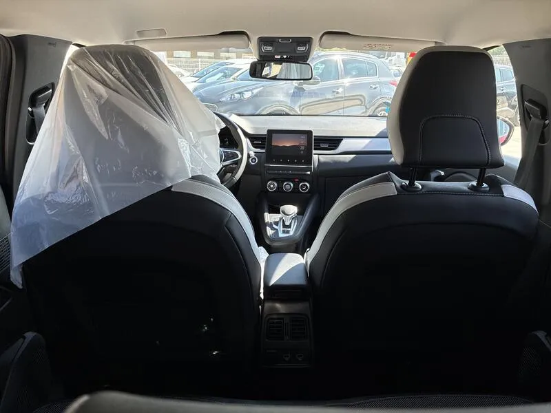 Renault Captur Zen E-Tech - foto 14