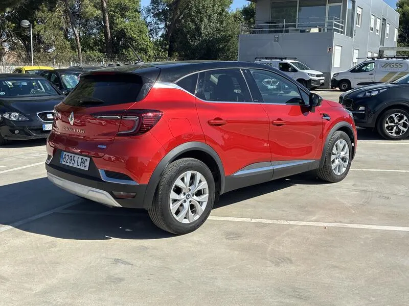 Renault Captur Zen E-Tech - foto 6