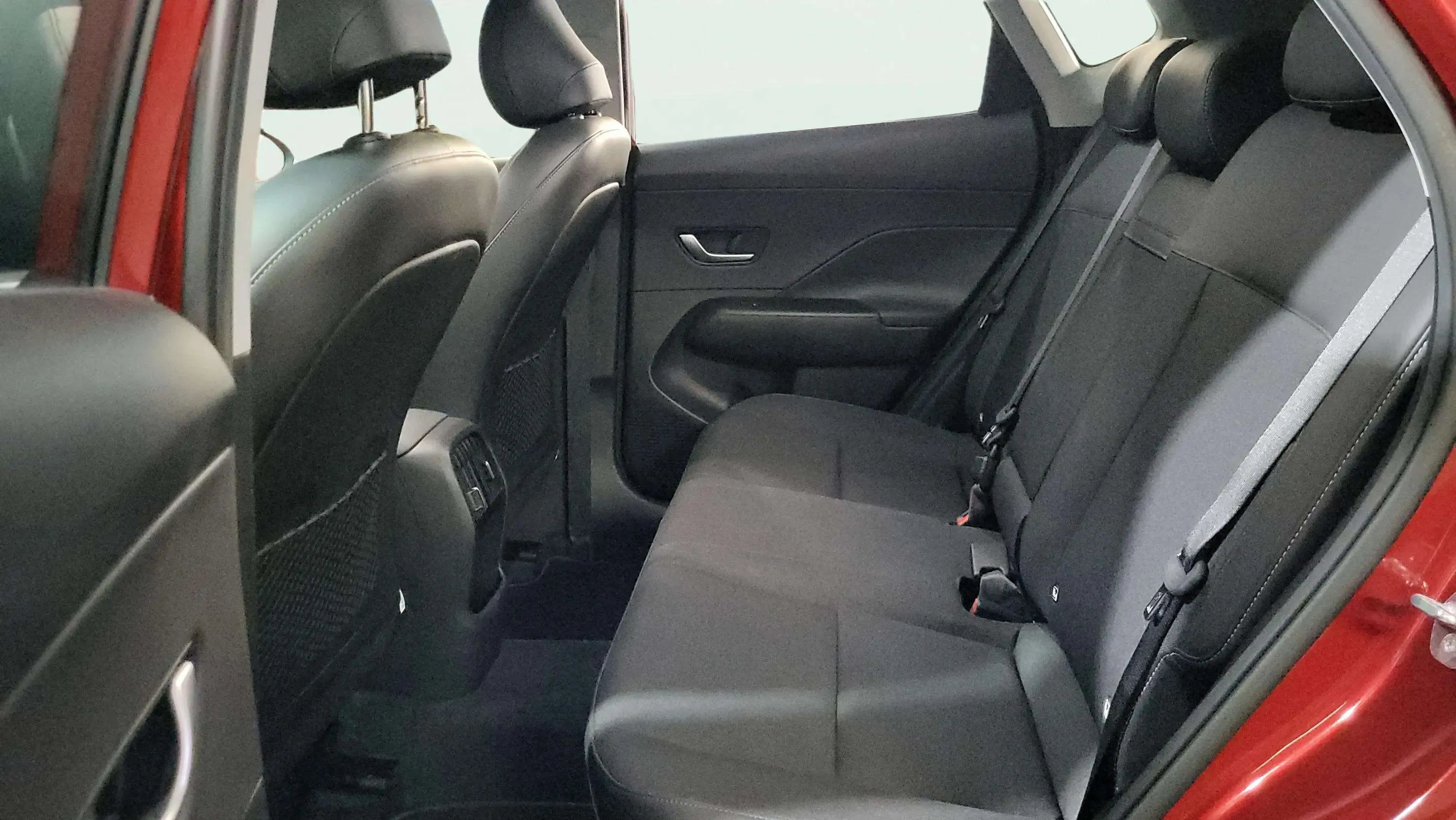 Hyundai Kona 1.0T 48V Maxx - foto 8