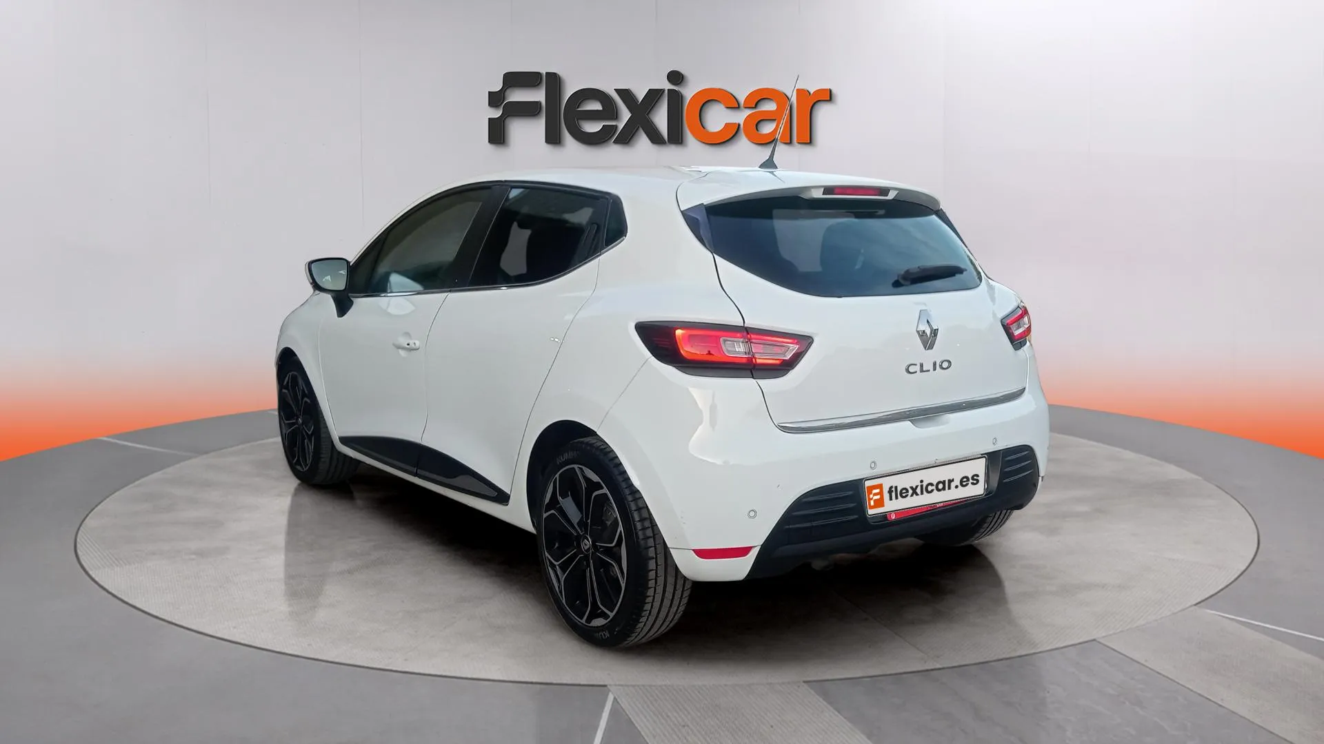 Renault Clio Zen TCe -18 - foto 8