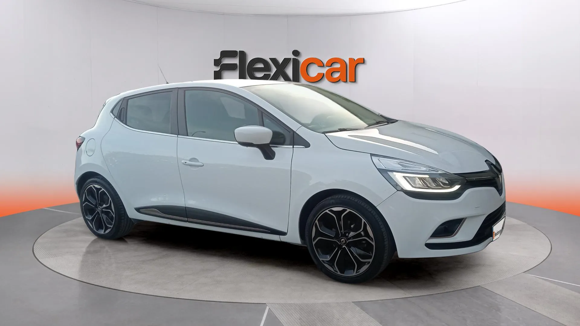Renault Clio Zen TCe -18