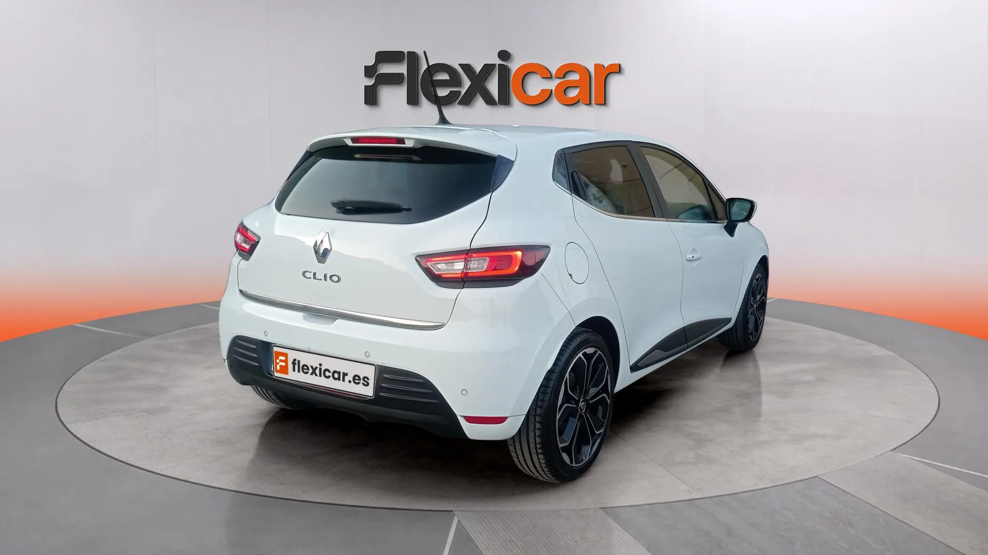 Renault Clio Zen TCe -18 - foto 9