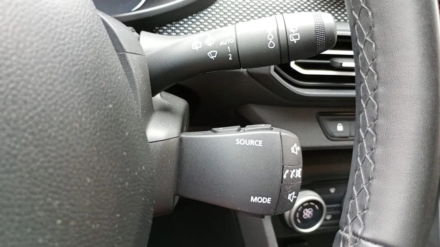 Dacia Jogger Expression ECO-G 7 plazas - foto 17