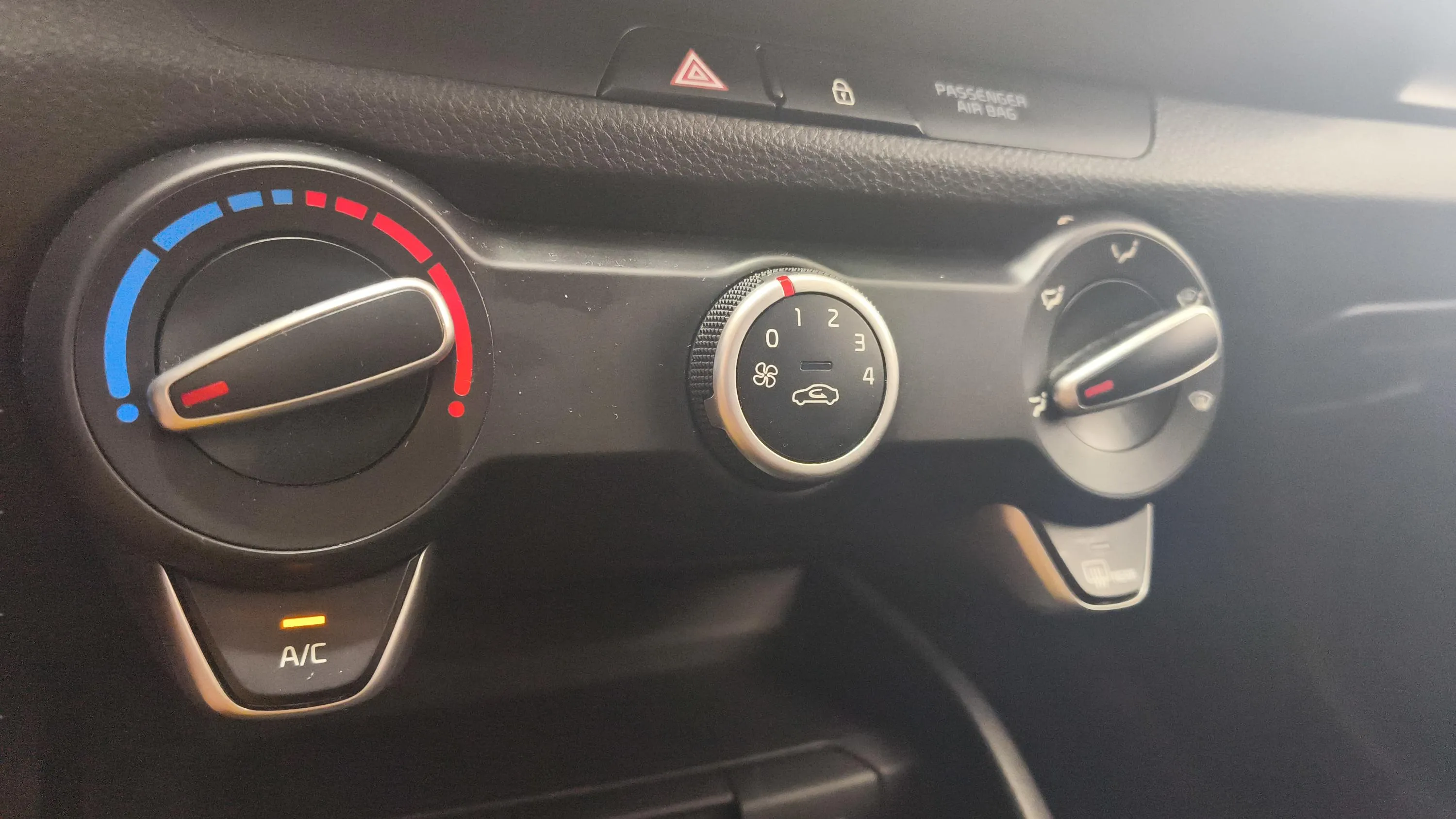 Kia Stonic 1.2 DPi Drive - foto 18