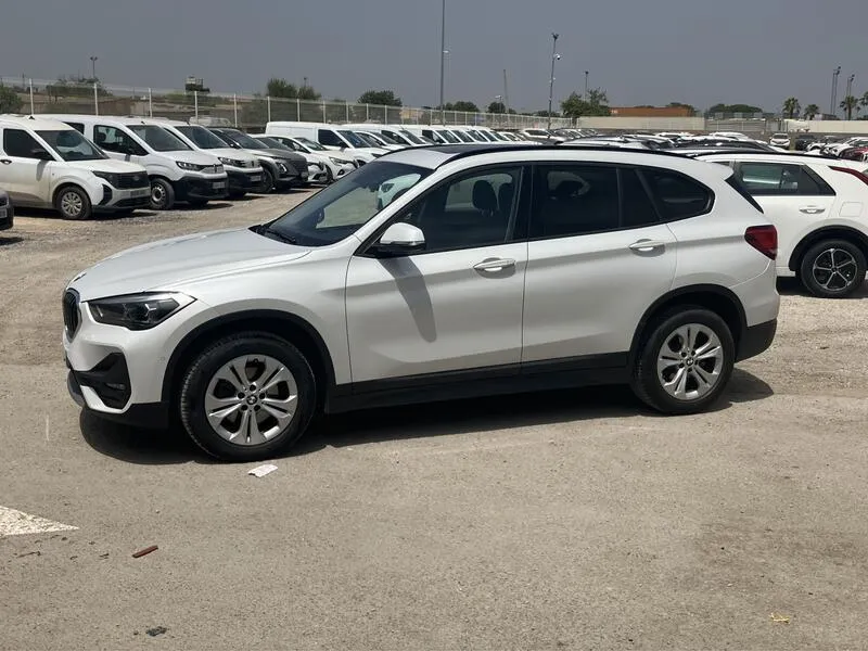 BMW X1 sDrive18dA Corporate - foto 3