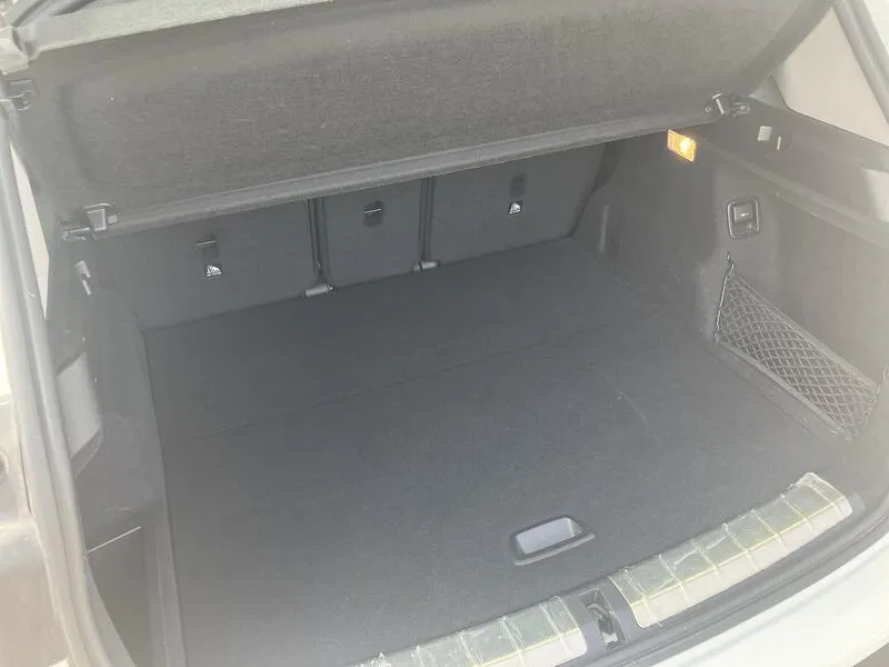 BMW X1 sDrive18dA Corporate - foto 19