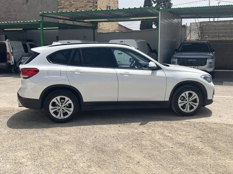 BMW X1 sDrive18dA Corporate - foto 7