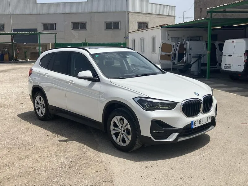 BMW X1 sDrive18dA Corporate - foto 8