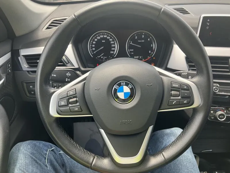 BMW X1 sDrive18dA Corporate - foto 30