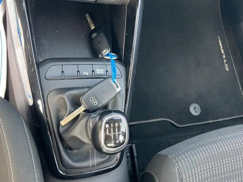 Kia Stonic 1.0 T-GDi MHEV iMT Drive - foto 16