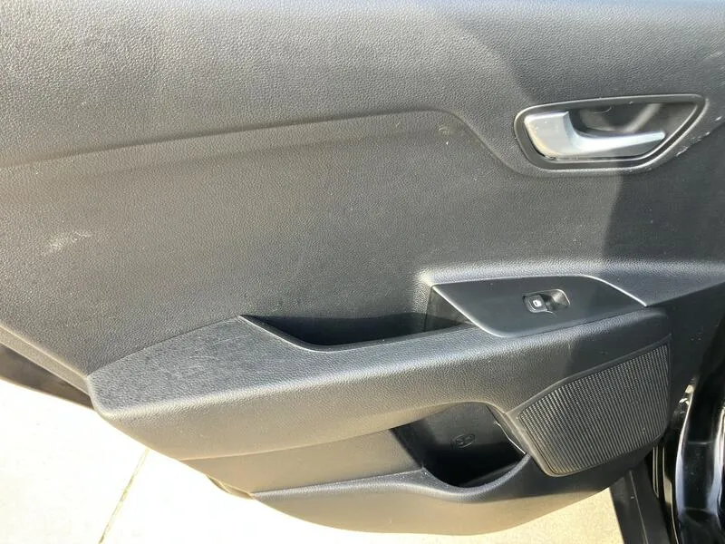 Kia Stonic 1.0 T-GDi MHEV iMT Drive - foto 37