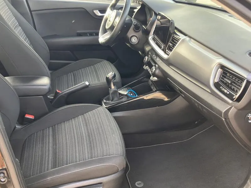 Kia Stonic 1.0 T-GDi MHEV iMT Drive - foto 30