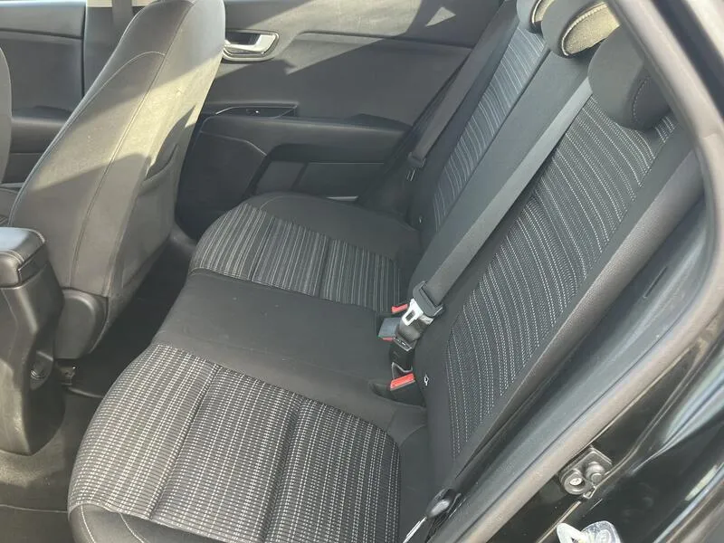 Kia Stonic 1.0 T-GDi MHEV iMT Drive - foto 17