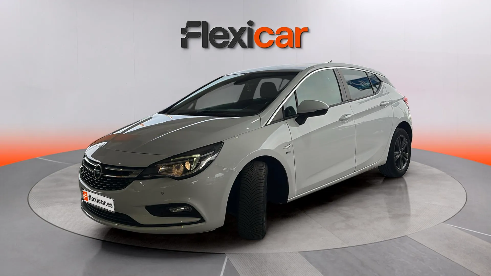 Opel Astra 1.6 CDTi 120 Aniversari - foto 12