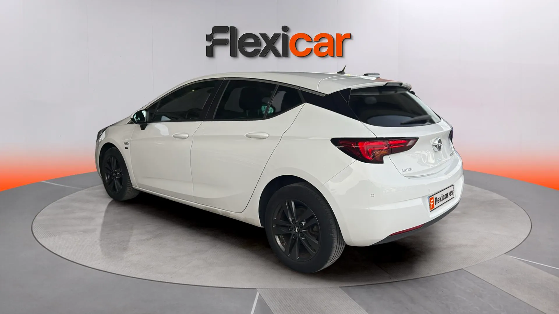 Opel Astra 1.6 CDTi 120 Aniversari - foto 5