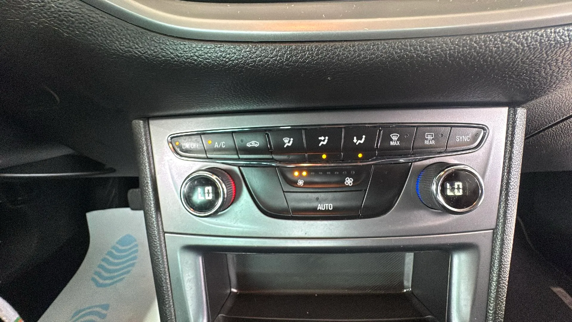 Opel Astra 1.6 CDTi 120 Aniversari - foto 20