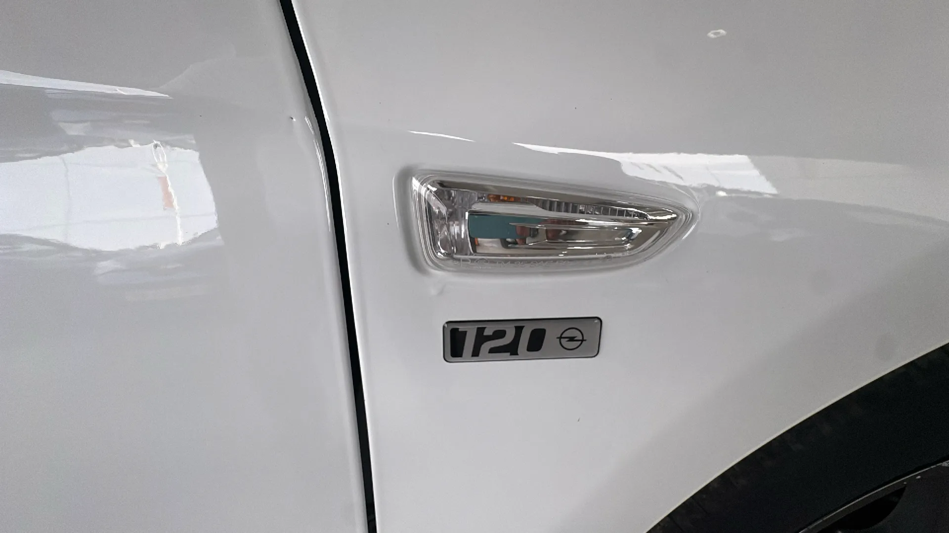 Opel Astra 1.6 CDTi 120 Aniversari - foto 22