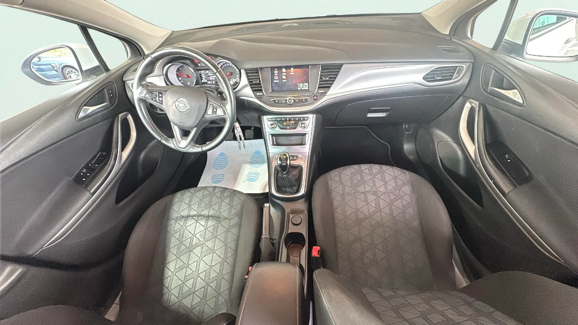 Opel Astra 1.6 CDTi 120 Aniversari - foto 16