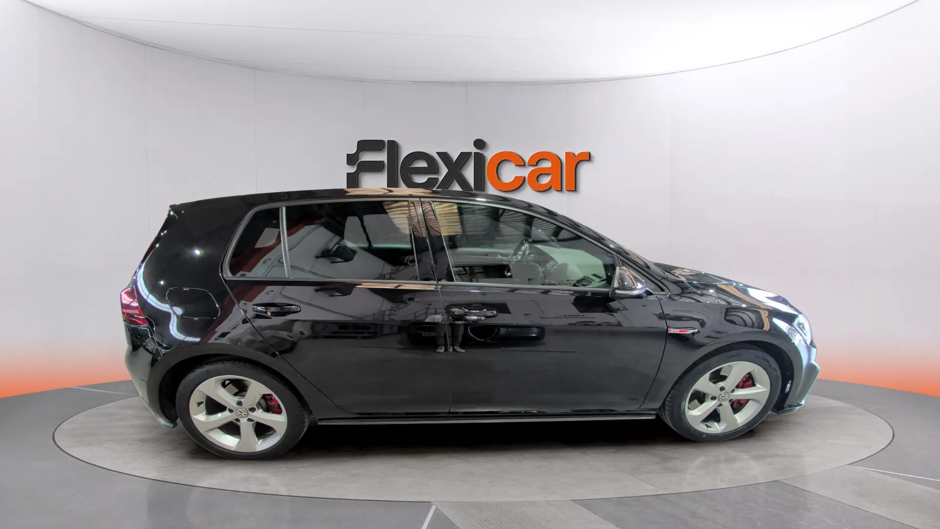 Volkswagen Golf GTI Performance 2.0 TSI DSG - foto 8