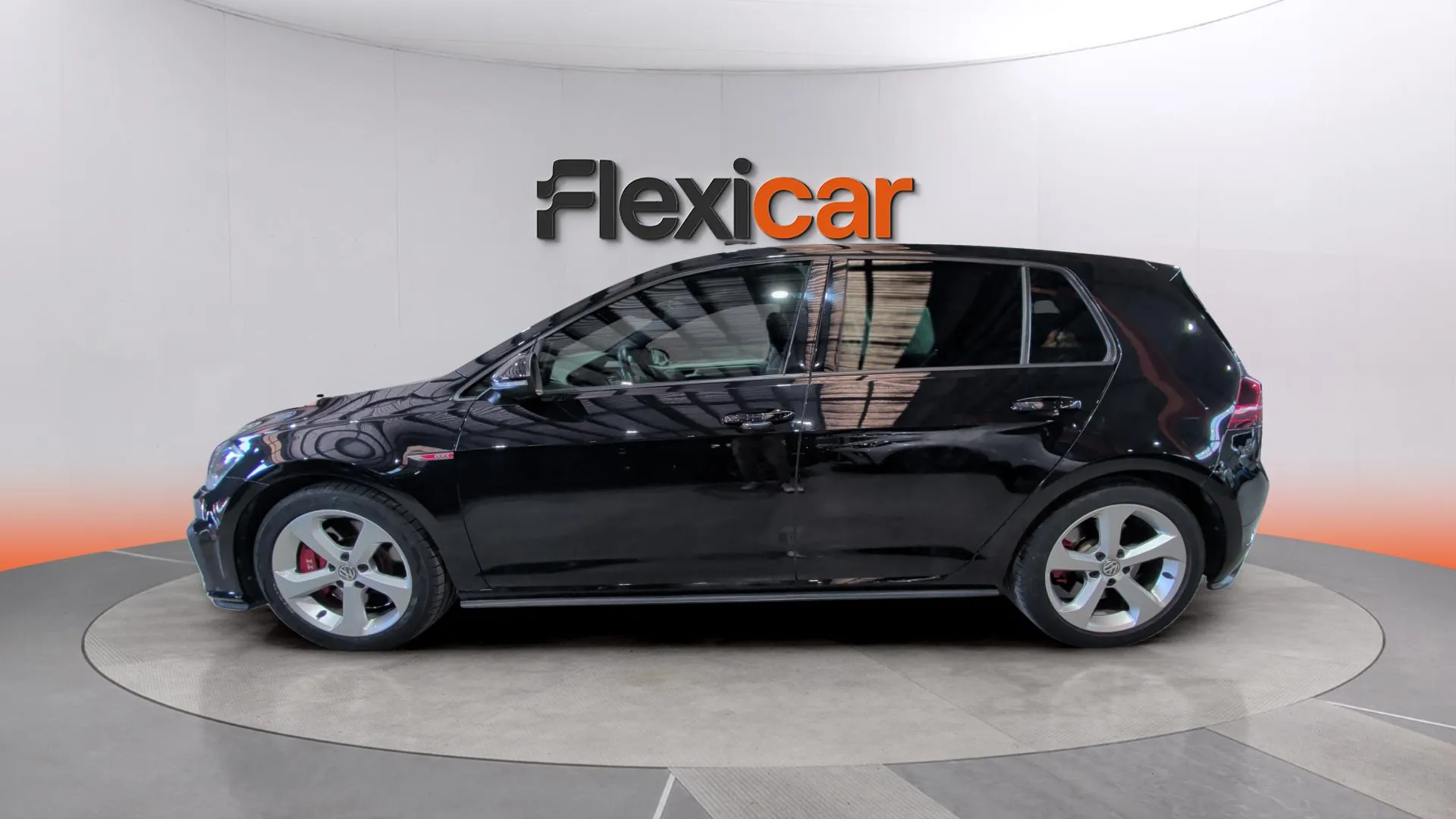 Volkswagen Golf GTI Performance 2.0 TSI DSG - foto 4