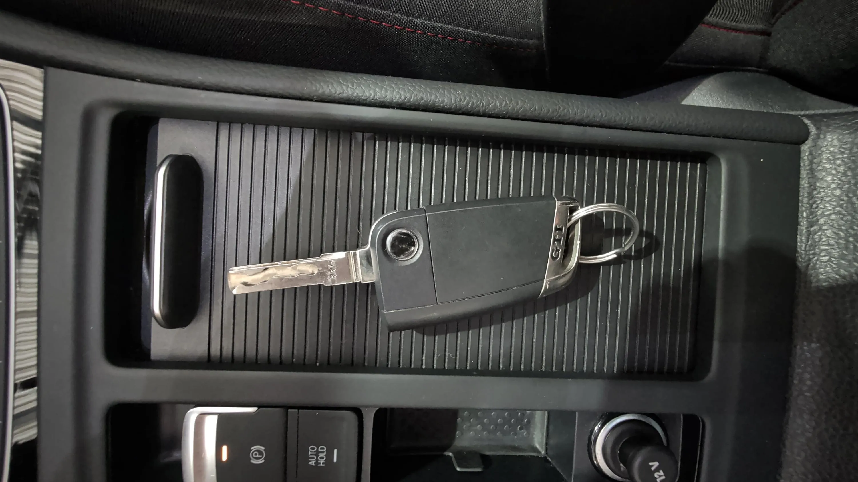 Volkswagen Golf GTI Performance 2.0 TSI DSG - foto 28
