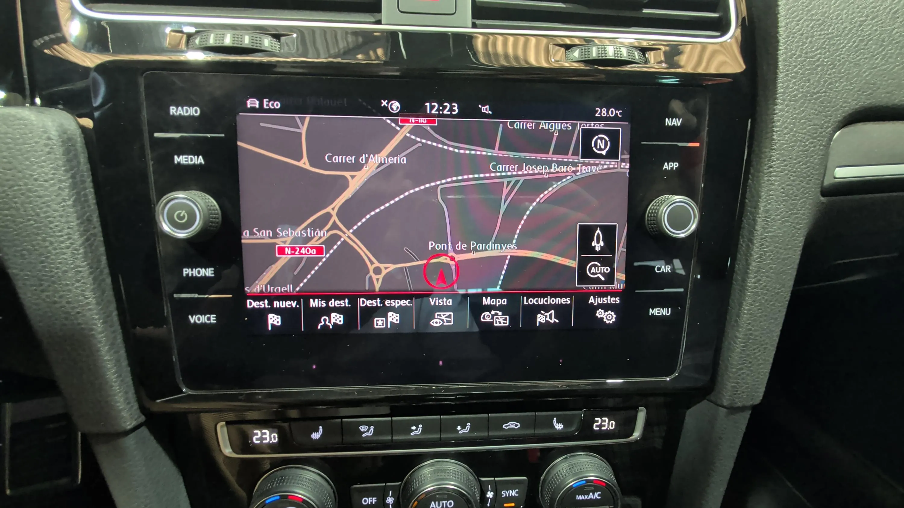 Volkswagen Golf GTI Performance 2.0 TSI DSG - foto 17