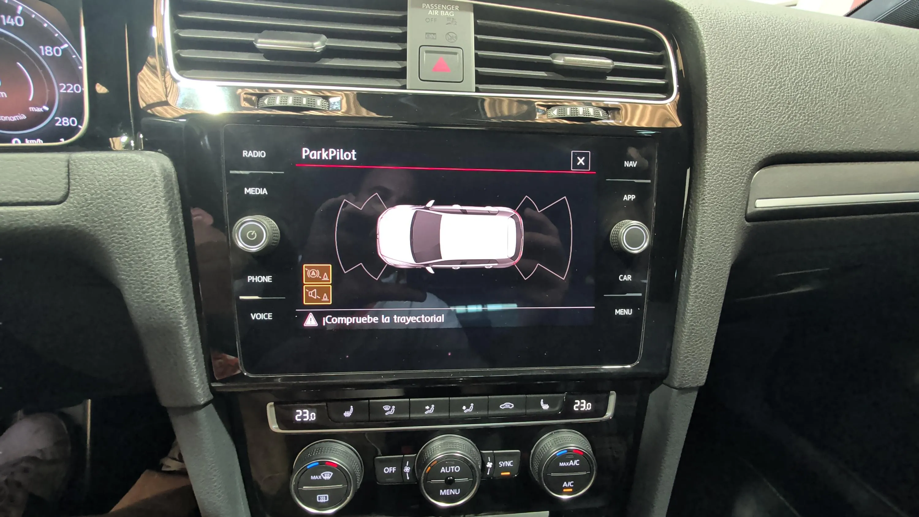 Volkswagen Golf GTI Performance 2.0 TSI DSG - foto 18