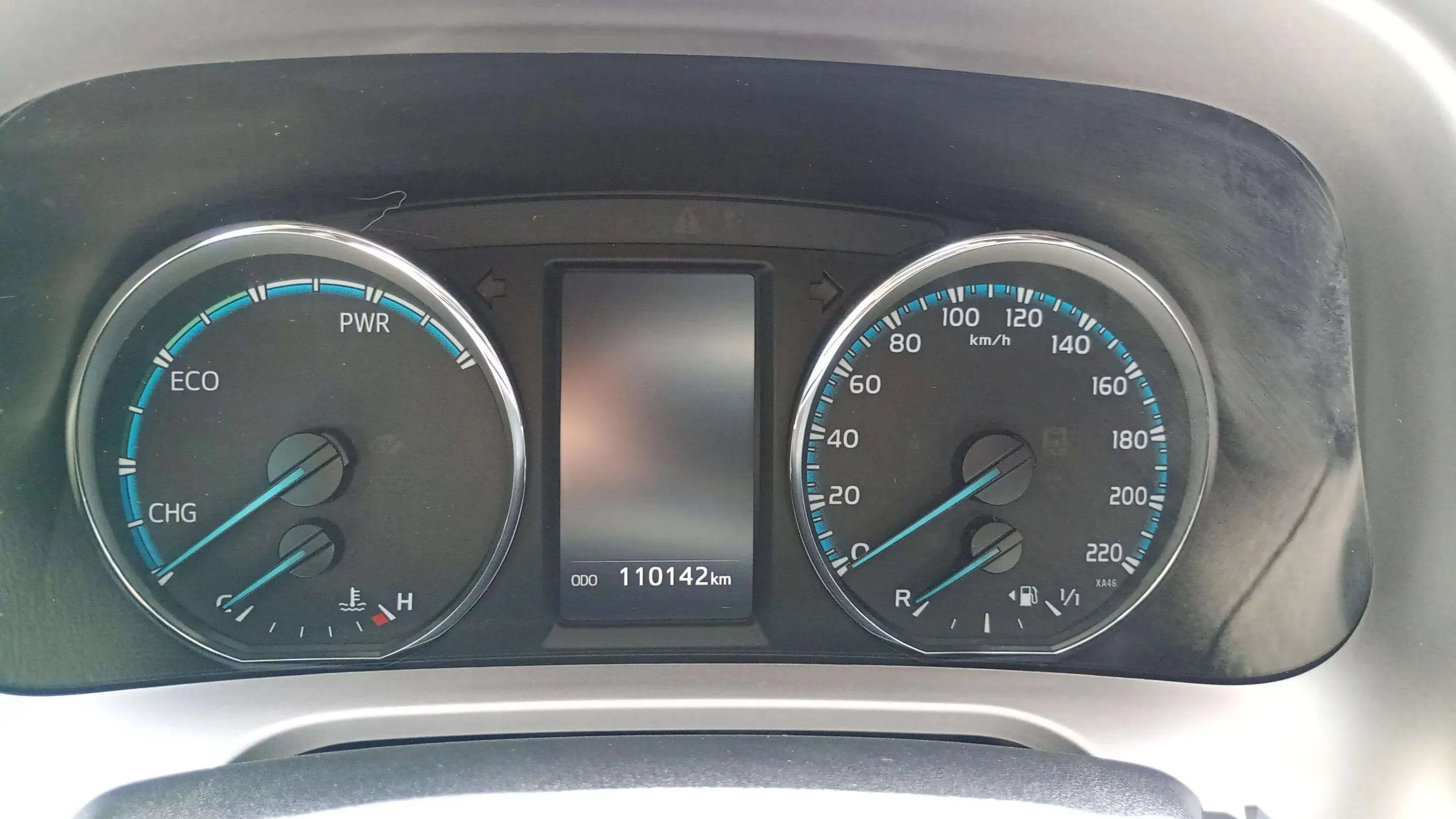 Toyota RAV4 2.5l hybrid 2WD Advance - foto 7