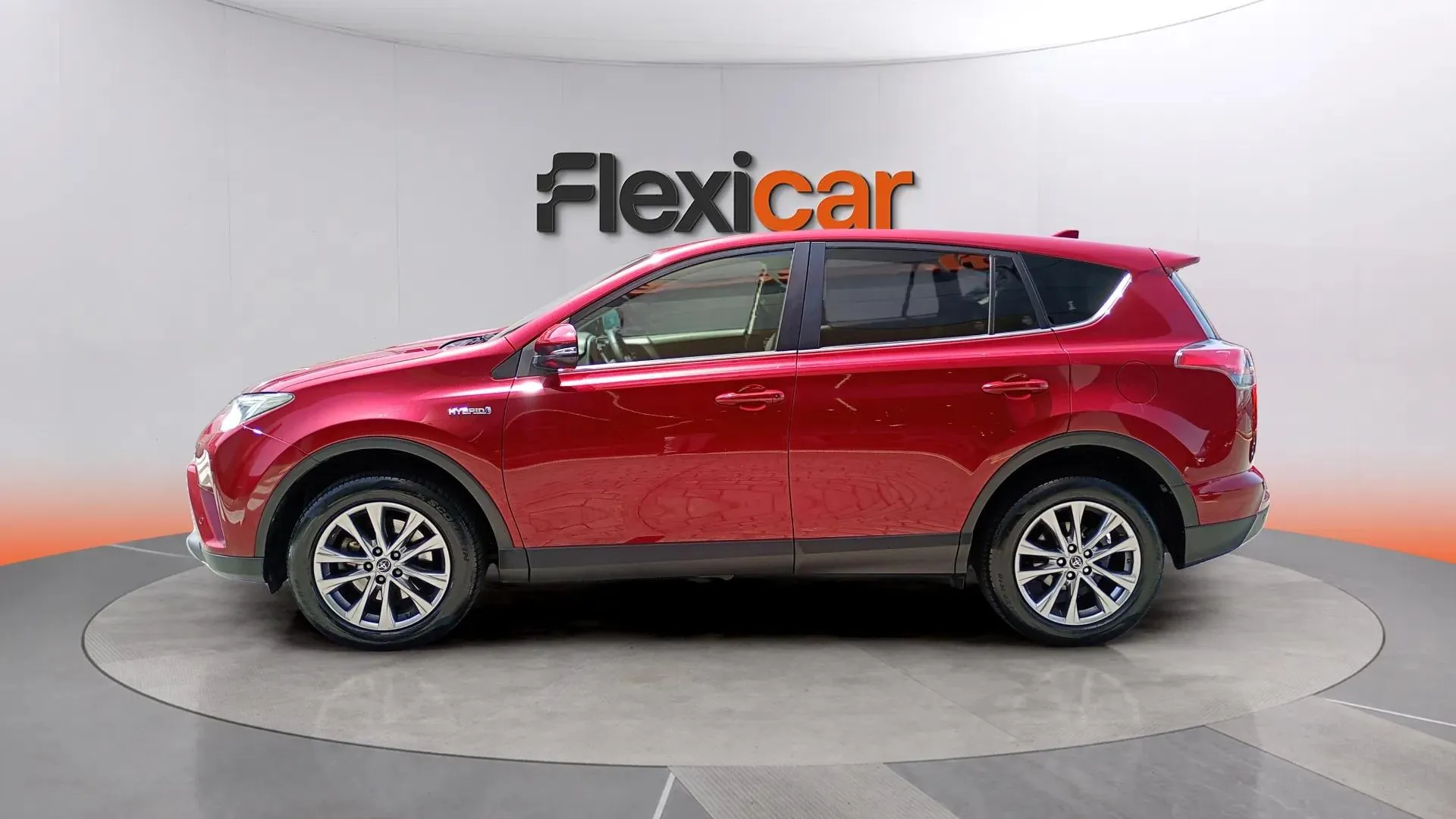 Toyota RAV4 2.5l hybrid 2WD Advance - foto 4
