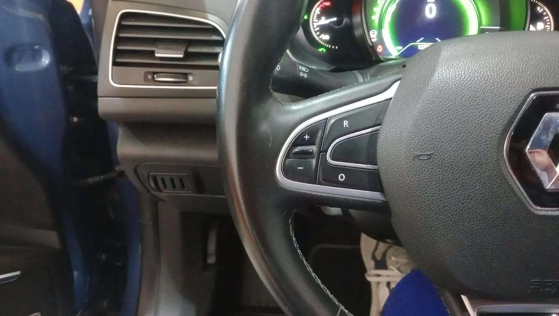 Renault Mégane bose 1.5 dCi - foto 7