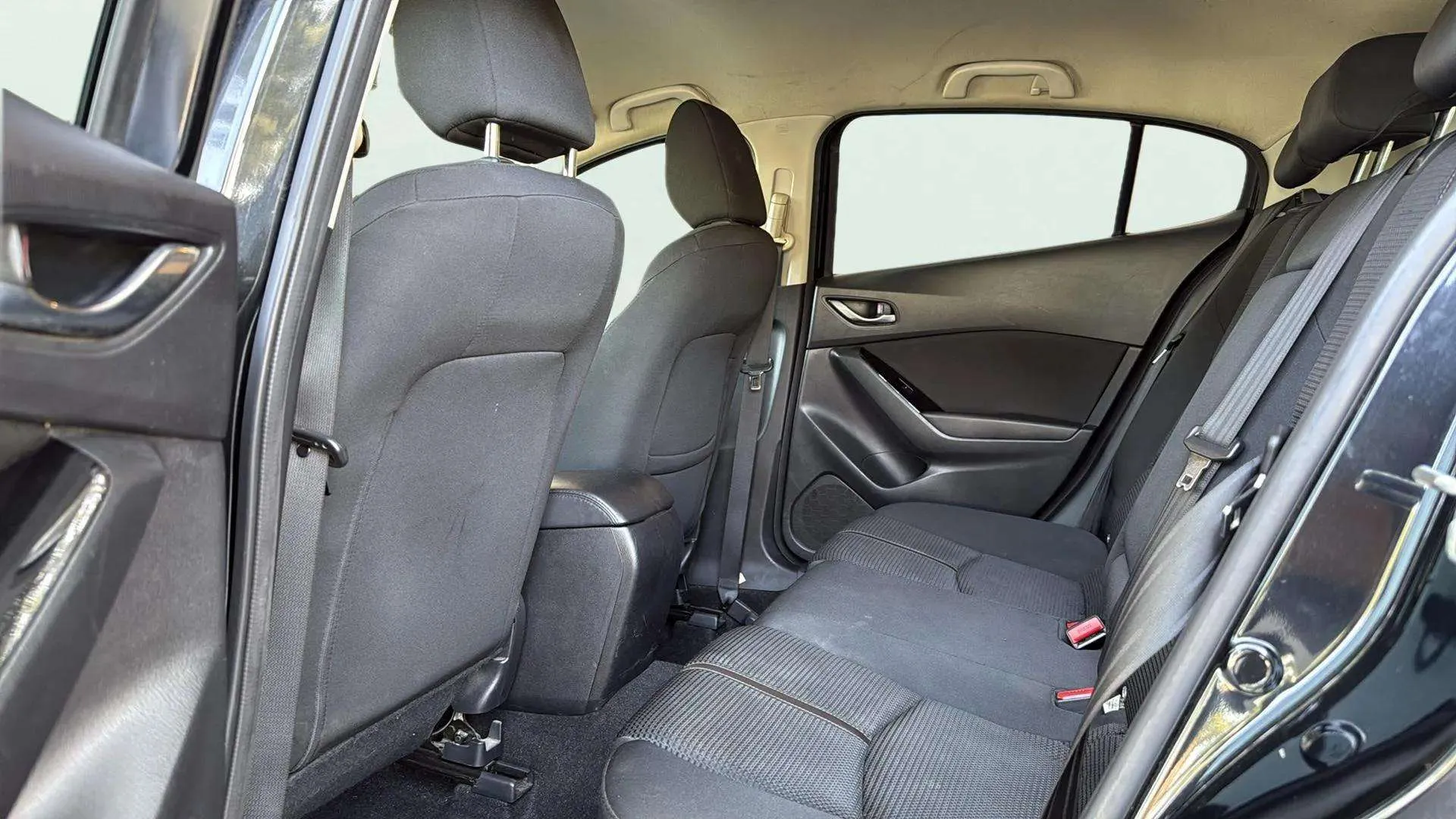 Mazda Mazda3 2.0 Skyactiv-G Evolution+vis+nav - foto 21