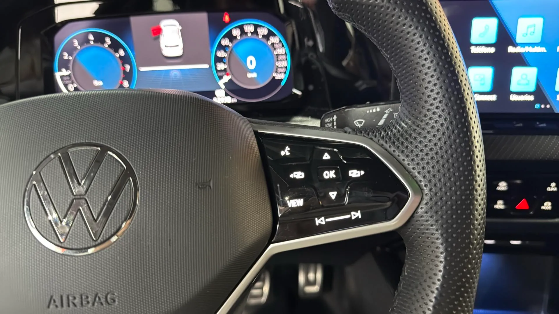 Volkswagen Golf R-Line 1.5 TSI Variant - foto 19