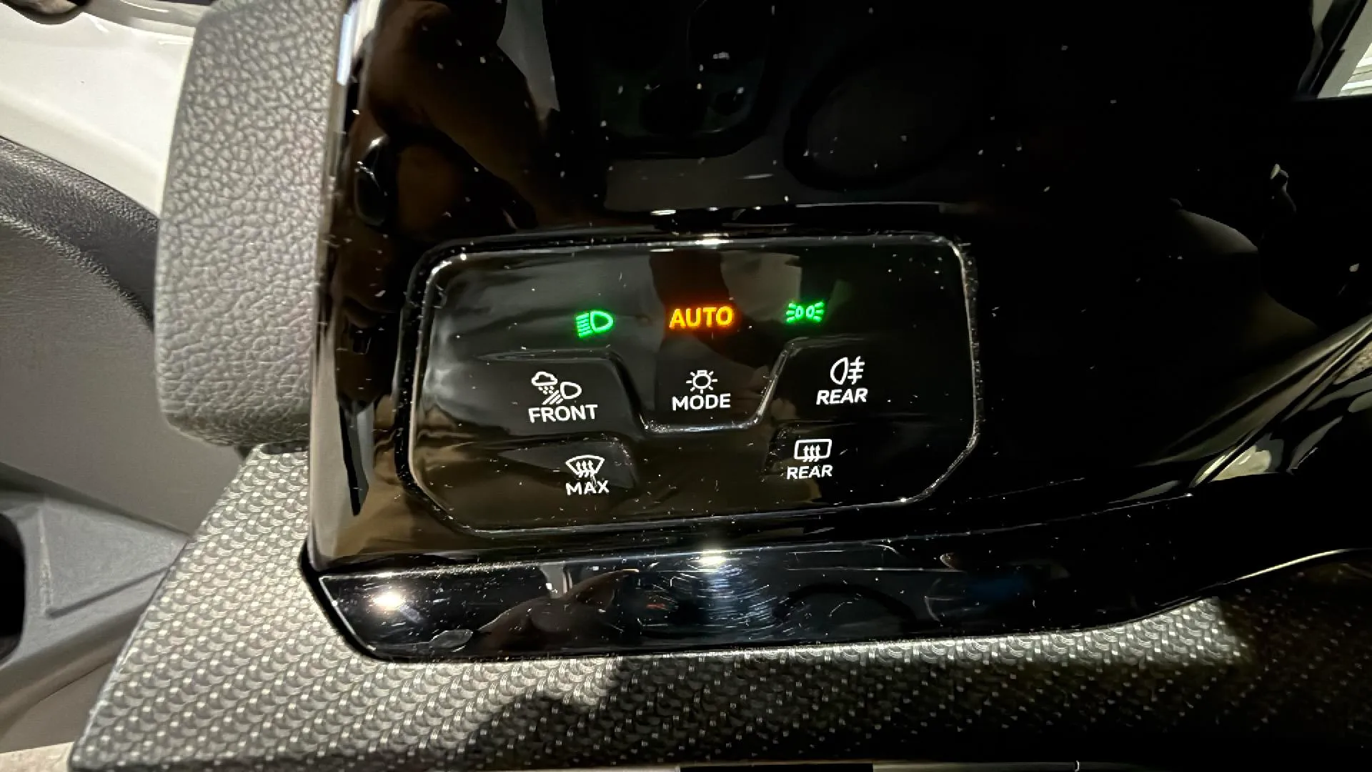 Volkswagen Golf R-Line 1.5 TSI Variant - foto 17