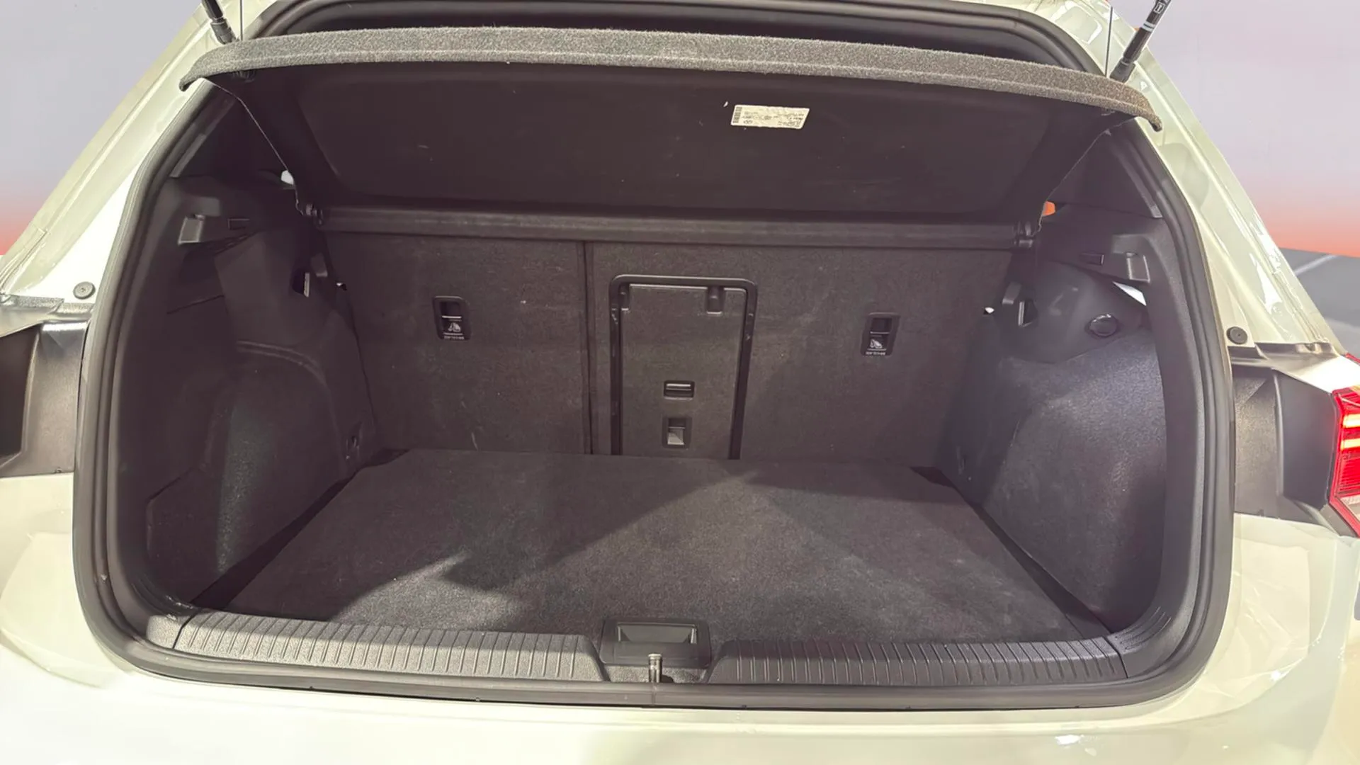 Volkswagen Golf R-Line 1.5 TSI Variant - foto 30