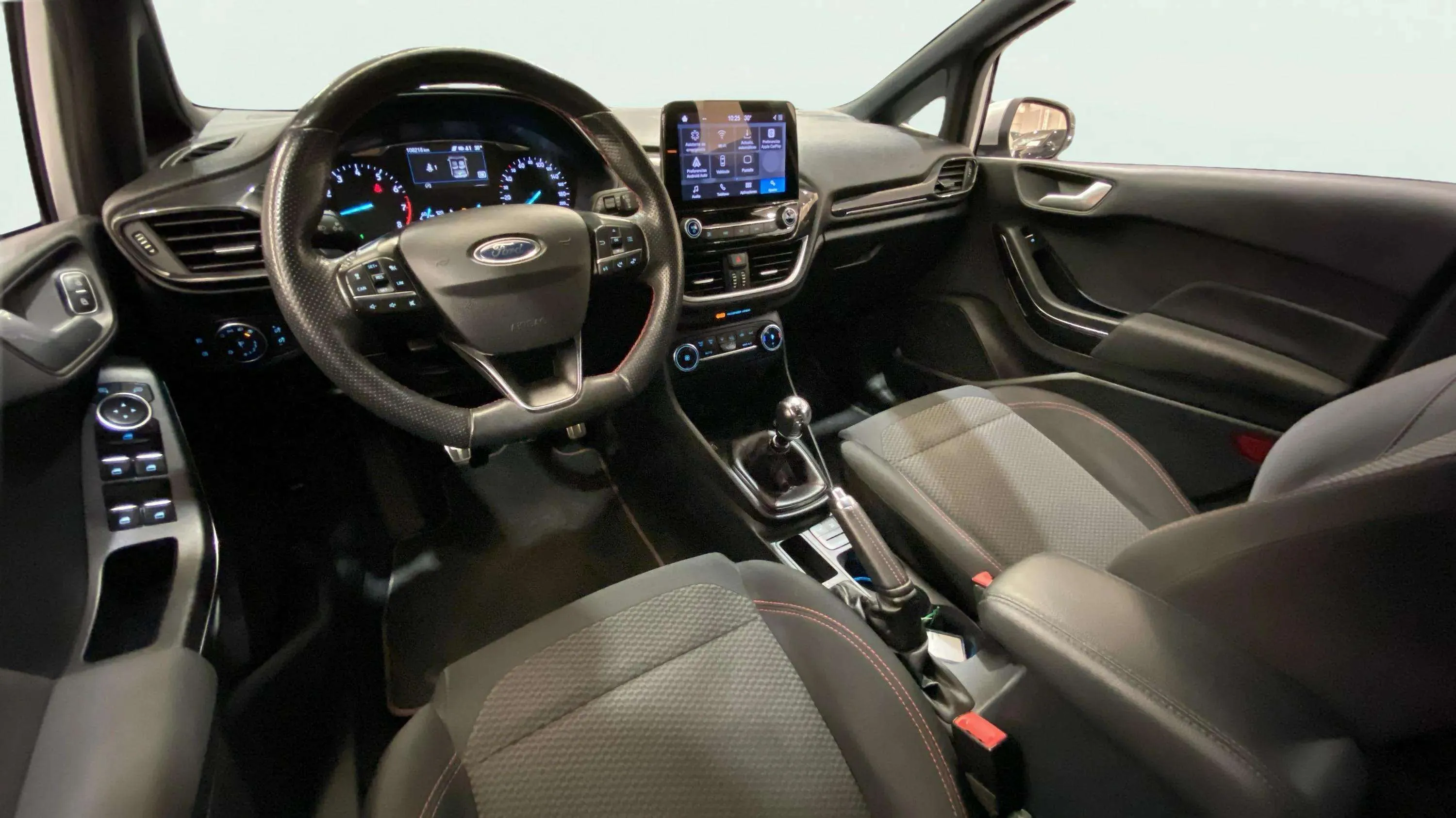 Ford Fiesta 1.0 EcoBoost ST-Line - foto 31