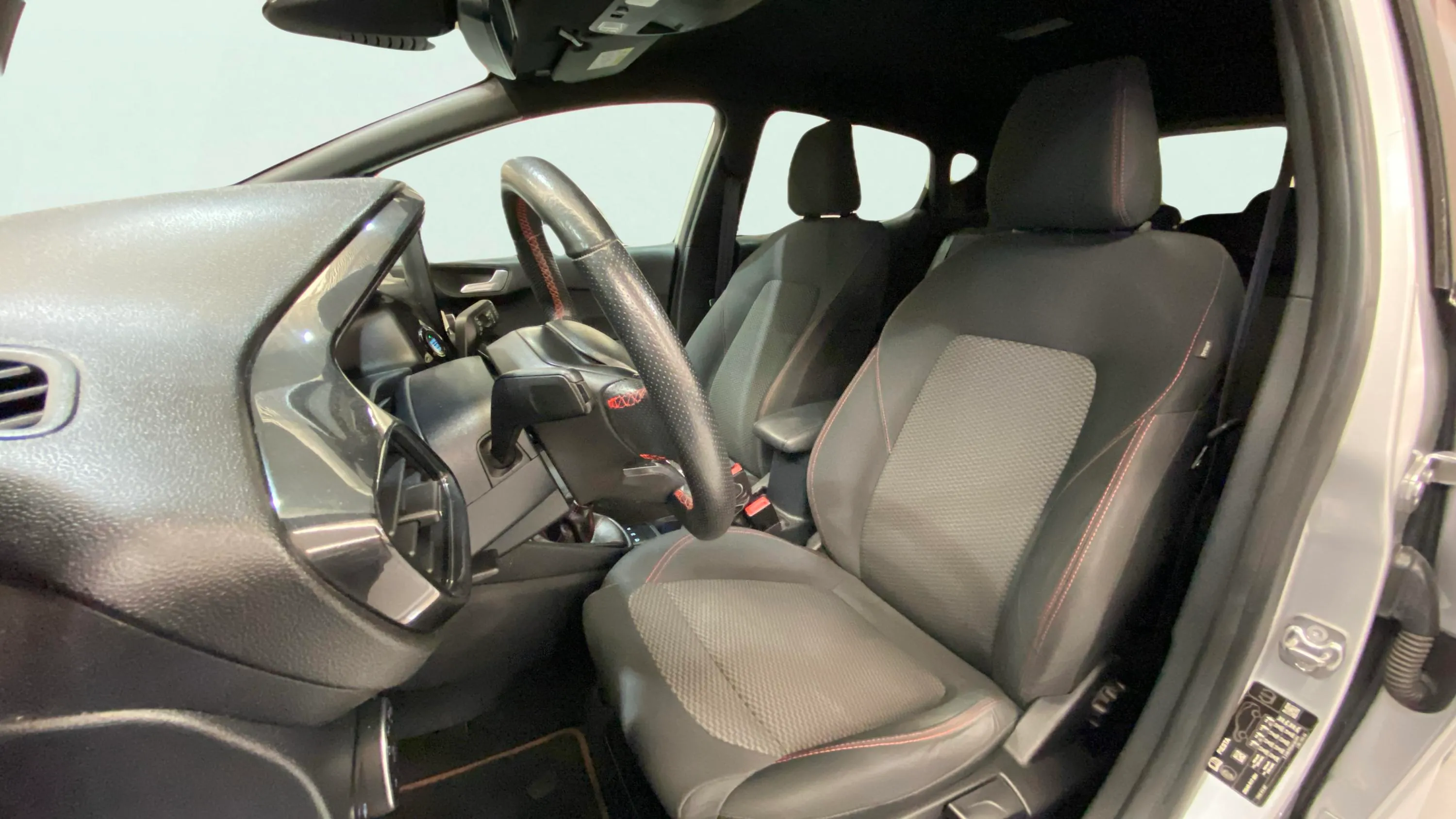 Ford Fiesta 1.0 EcoBoost ST-Line - foto 10