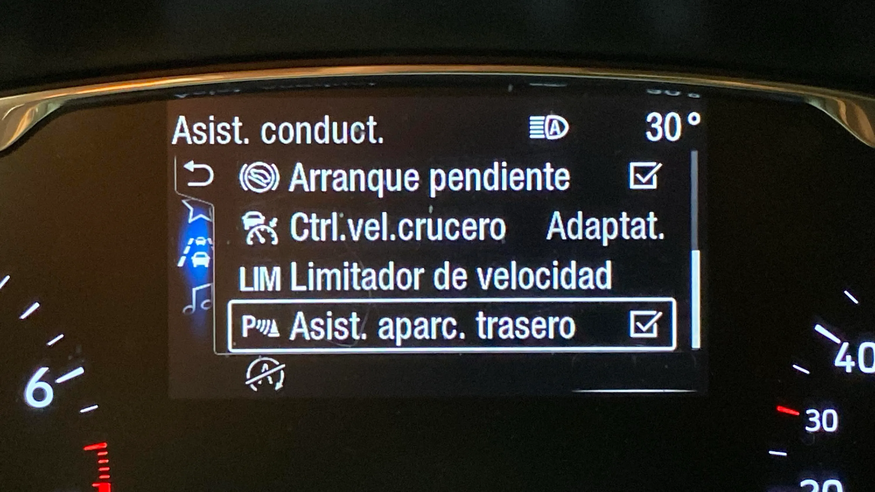 Ford Fiesta 1.0 EcoBoost ST-Line - foto 23